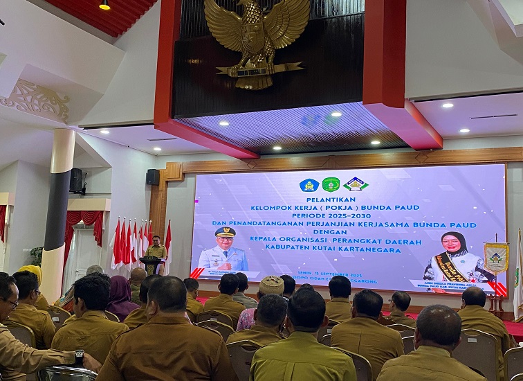  Bupati Kukar Aulia Rahman Basri Saat Menyampaikan Arahan Pokja Bunda PAUD (Andri wahyudi/kutairaya)